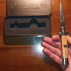 Нож BOKER MAGNUM SICILIAN NEEDLE OLIVE WOOD BK01MB279